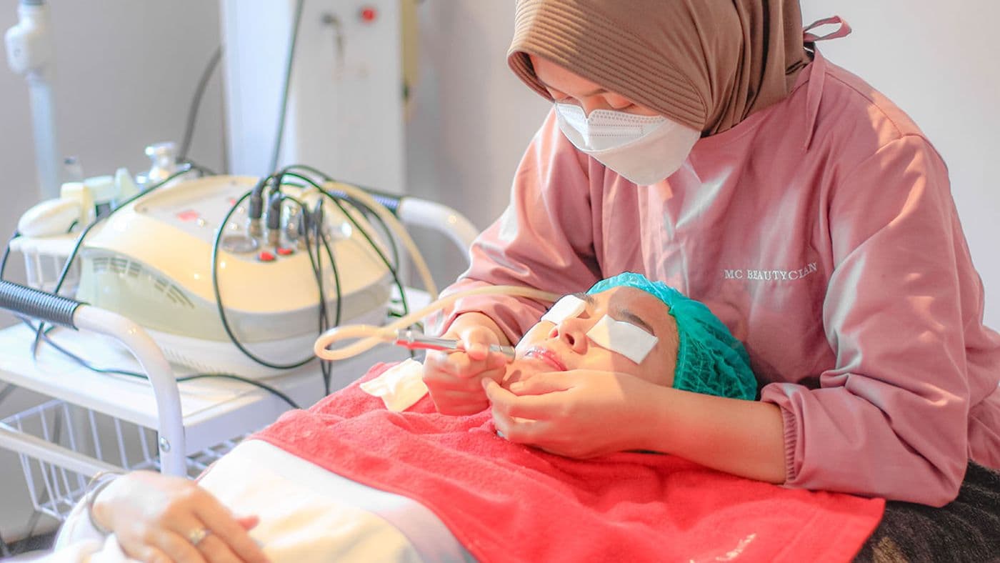 Klinik Mitra Keluarga: Solusi Kesehatan & Kecantikan yang Menyentuh Hati di Cilacap